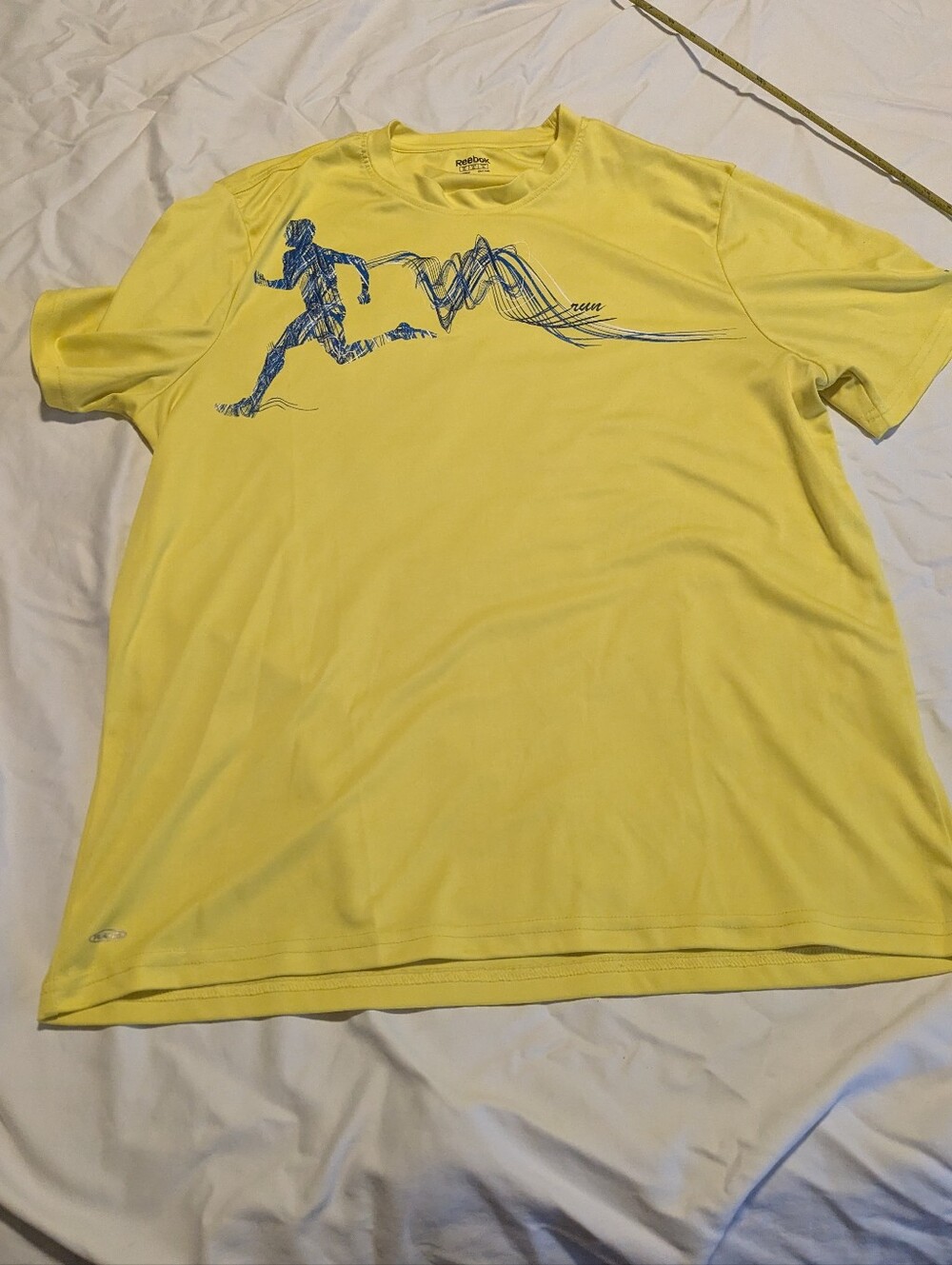 Reebok Yellow Short-Sleeve Running Graphic Tee XL